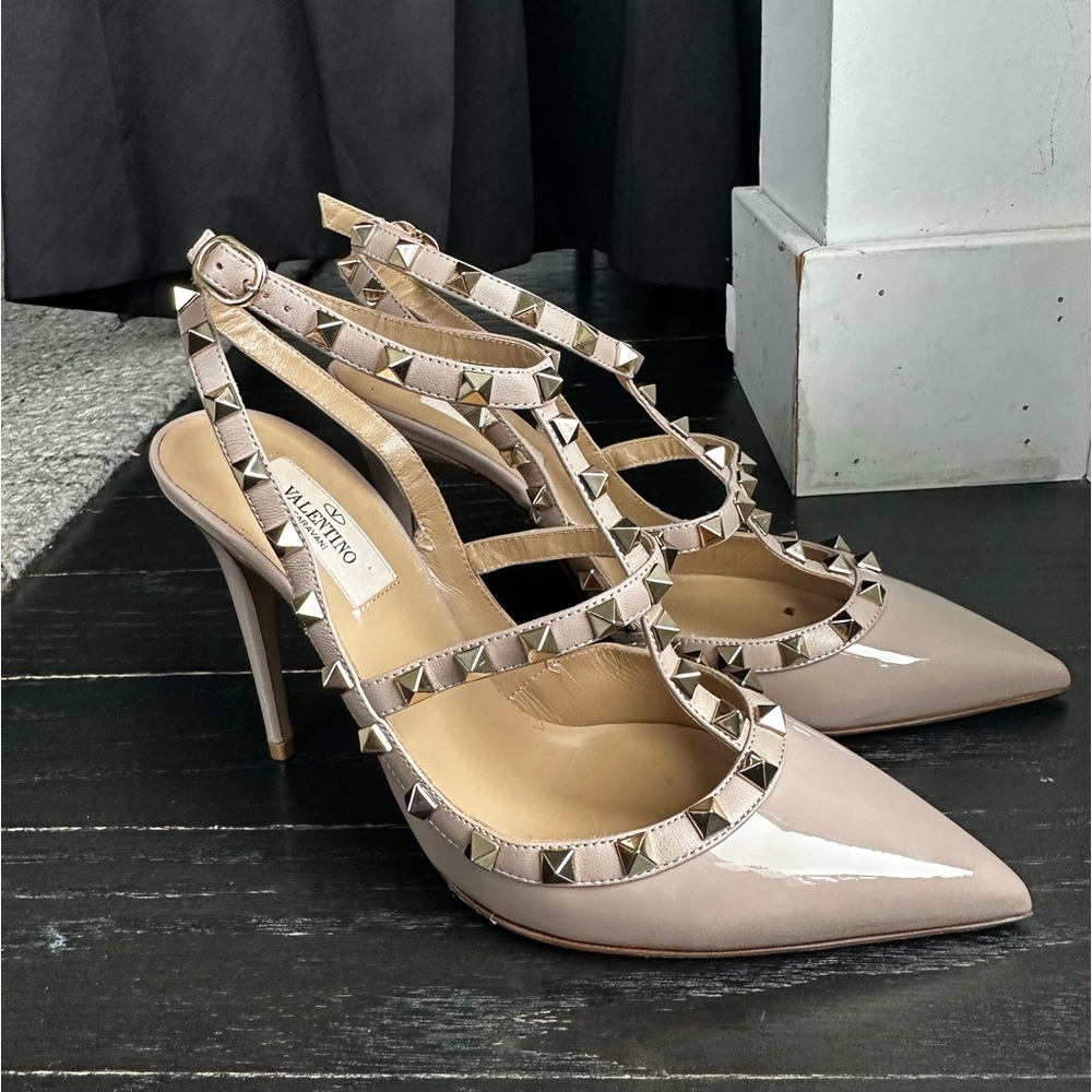 VALENTINO rock stud pointed toe pump